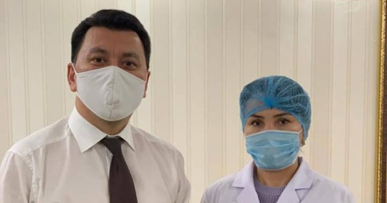 Ерлан Қарин вакцинаның екінші дозасын салдырды