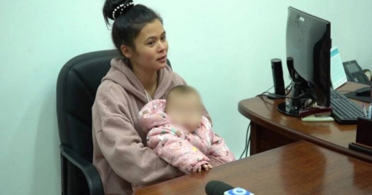 "Балалар отпен ойнаған": Шымкентте әйел өрт болған көрші үйден алты баланы құтқарып қалды