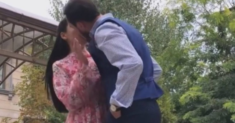 "Әркіммен сүйісіп не көрінді": Ақбота-Нұрдың әлдекіммен сүйіскен видеосы қызу талқыға түсті