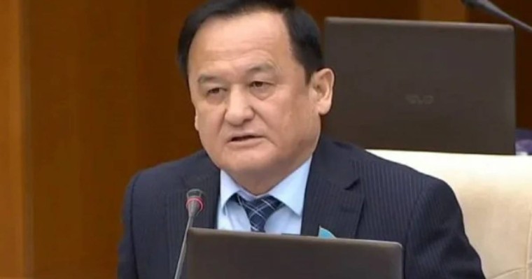 "Қазақстан халқына" қорына жалынбай, талап етуіміз керек  - Қазыбек Иса