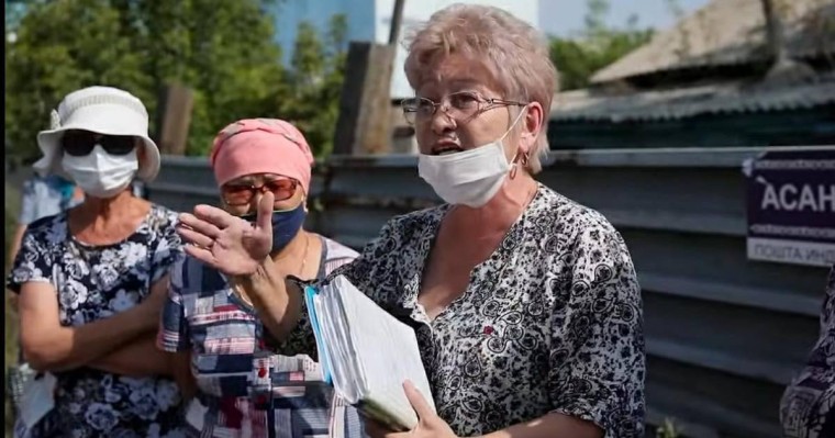 «Көлгінов мырза, біздің үйде тұрып көріңізші»