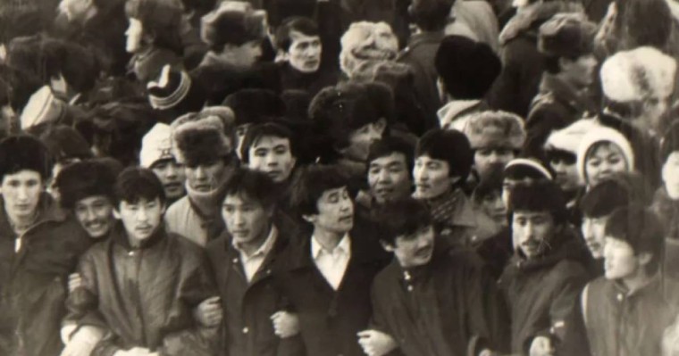 "Халықты Назарбев атқызды": Уәлихан Қайсаров Жаңаөзен оқиғасы жайлы