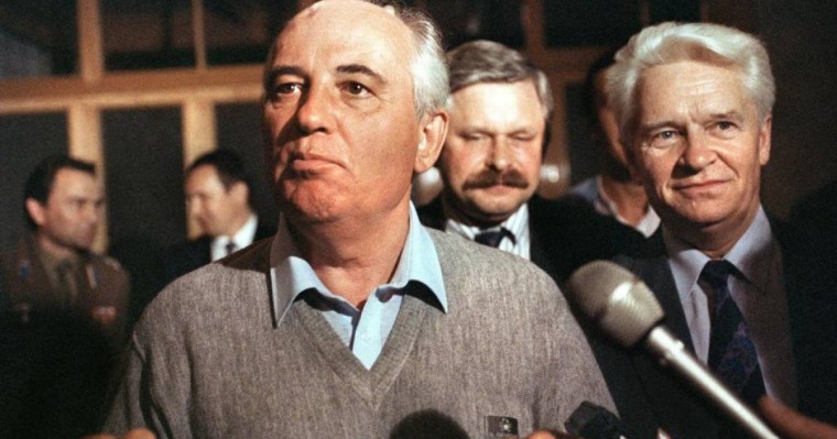 Горбачев мансабынан бас тартып, ТМД-ны құруға қалай келісті?