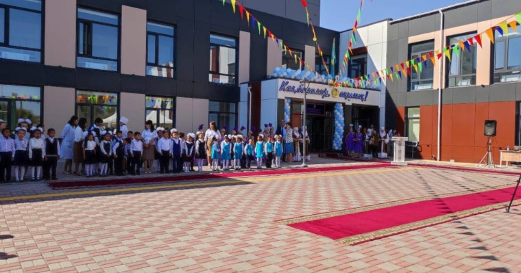 В преддверии нового учебного года в селе Кокдала Аксенгирского сельского округа сдана в эксплуатацию модульная школа нового формата на 110 мест