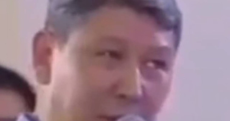 Полицей әкімге жабайы иттер мен мысықтарға ескерту жасағанын айтып, шошытты