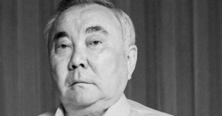 "Қайтыс болса да, пайдаға кенеліп отыр": Депутаттар министрге Болат Назарбаевқа қатысты мәселені сауал ретінде жолдады