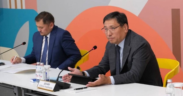 Алматы әкімі Ерболат Досаев ЖОО-ның ректорларымен кездесті