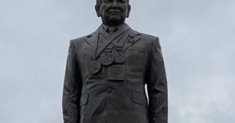 Елордада Жақсылық Үшкемпіровтің ескерткіші ашылды