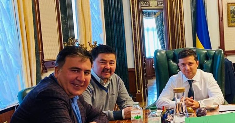 Зеленский «Қазақстандағы ауылдың қарапайым жігітін» жұмысқа алды