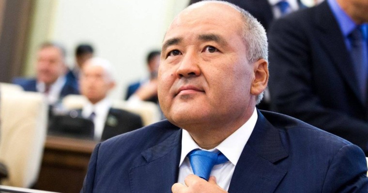 Өмірзақ Шөкеев қызметінен кетуге өтініш берді