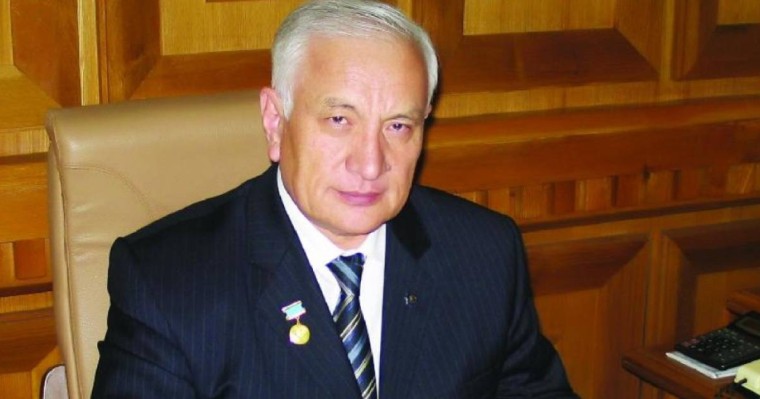 Мәсімовтың кеңесшісі болған академияның президенті: Жұрынов кім?
