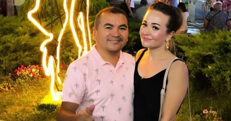 "Анам – әкемнің төртінші әйелі": Сейфуллин Жолбарыс алғаш рет отбасы мен екінші жары туралы айтты