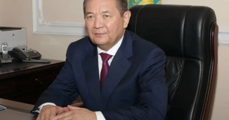 Назарбаевтың қайын атасы ректорлықтан кетті