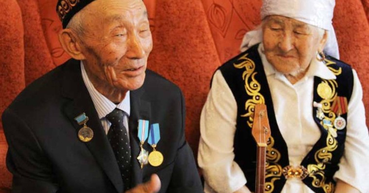 1 қазан қарттар күніне арналған тәрбие сағаты, қарттарым асыл қазынам