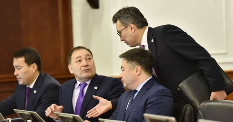 «Жұмыс жоқ, анау жоқ» деген азаматтардың білімі жоқ – Ералы Тоғжанов