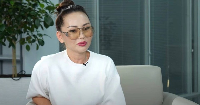 "Ол кезде мен сияқты продюсер болған жоқ": Баян Мақсатқызы алғаш сахнаға шыққан видеосын жариялады