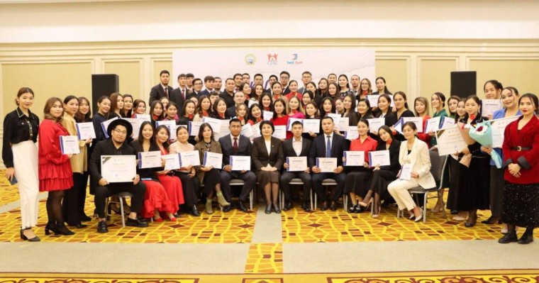 Ақтауда 100 жас маман «Жас басқарушылар» мектебін бітірді