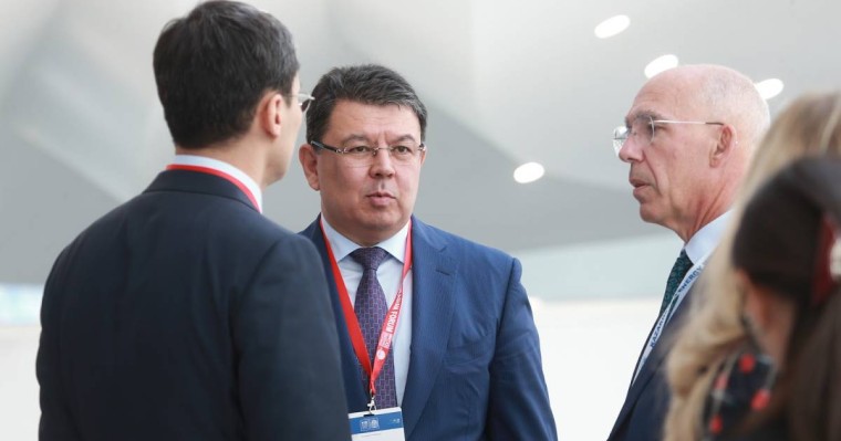 Қанағаты жоқ Бозымбаевтар қағанаты