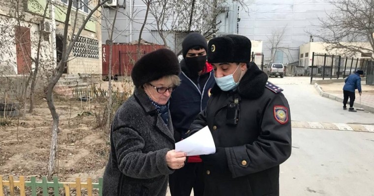 Ақтауда полиция жабылып іздеген әйел құрбысының үйінде отырған