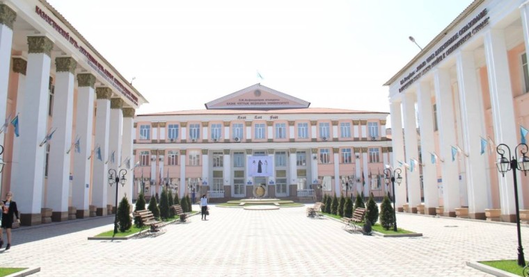 Қазақстан білім грантымен қабылданған тәжік студенттерін оқудан шығарғалы жатыр