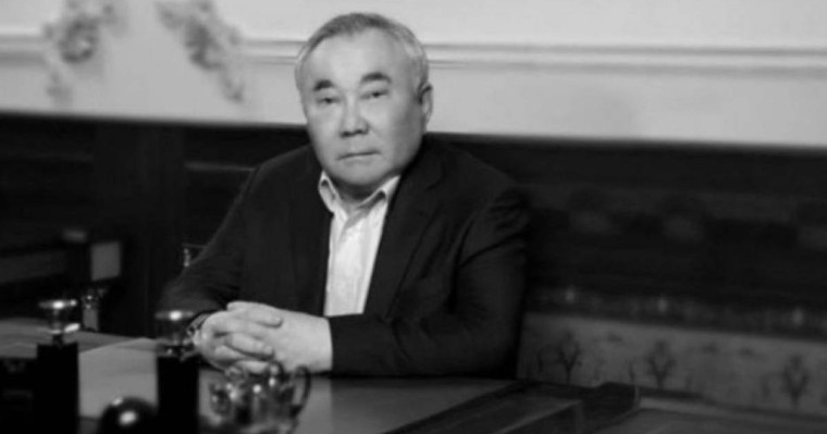 "Жерлеу рәсіміне қатыспайды" - Тоқаев Нұрсұлтан Назарбаевқа көңіл айтты