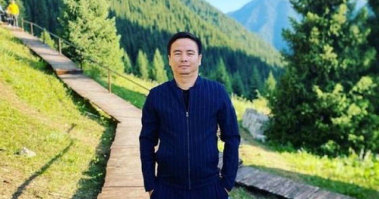 Белгілі журналист Нұрсейіт Жылқышыбайға отандық кәсіпкер қымбат көлік сыйлады (видео)