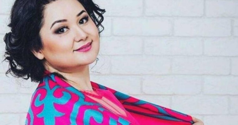 Роза Әлқожа жаңа түскен келінін ерекша қарсы алды