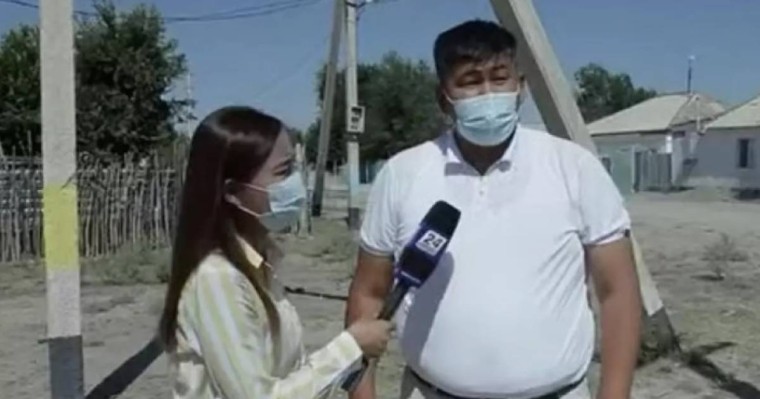 Жамбыл облысында жарықтың өшуіне қарғаны кінәлаған әкім желіде жұлдыз болды (видео)