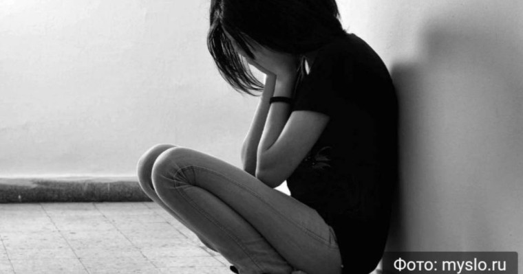 15 жастағы қыз әкесінен жүкті болып қалған