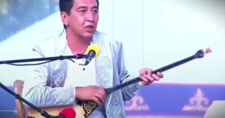 «Ол кезде билік халықты сатты». Ринат Заитов қаңтар қырғыны жайлы шындықты жайып салды