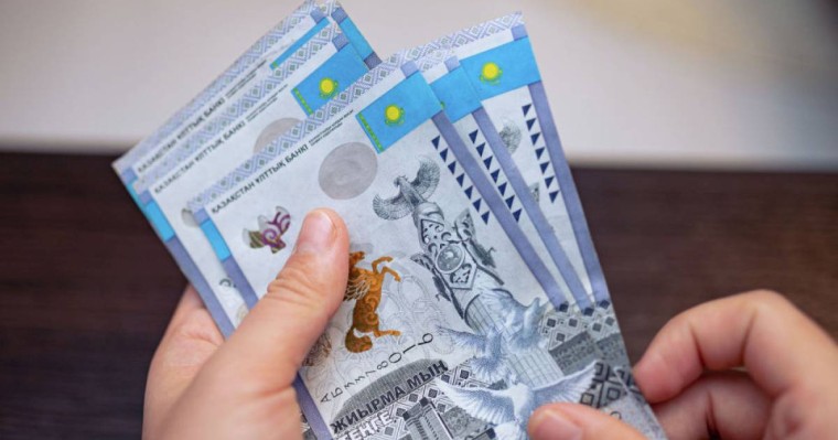 Қыркүйектен бастап оқытушылардың жалақысы өседі: министр бұйрыққа қол қойды