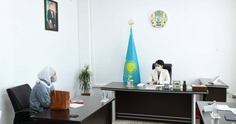 «Әйелше сөйлестік»: Сандуғаш Тұрлыбекова «ханның қызының» қабылдауынан риза болып шықты (ВИДЕО)