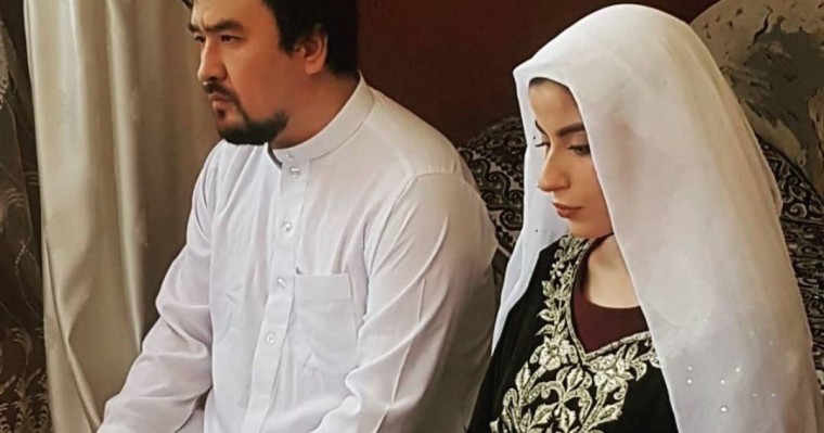 Жігіт көрмеген қыз. Кенталдың өзінен 14 жас кіші әйелі жүкті