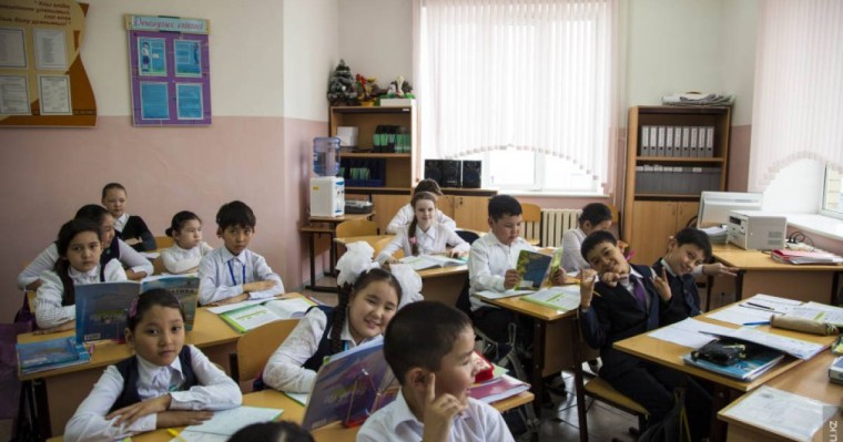 Білім министрлігі: Ата-аналардың өтінішімен балалар мектепте оқиды