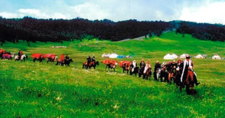 Cалтанатты көш эссе