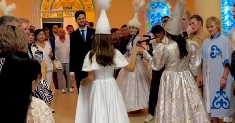 Жазира Байырбекова Англияға қазақ қызын ұзатты (Видео)