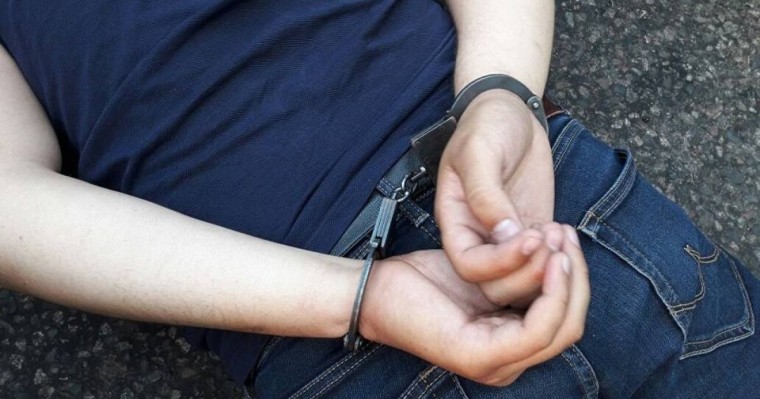 4 тапанша, 133 патрон: Қарағанды қаласында қаруланған қылмыстық топ ұсталды 