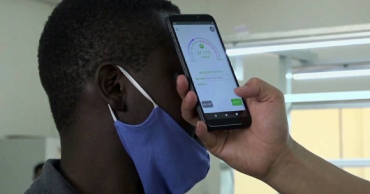 Әлемде алғаш рет дене қызуын өлшеуге болатын смартфон шығарылды