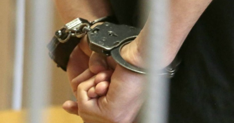 Текеліде өзенмен қашқан жемқор шенеунік айыппұл төлеп құтылды