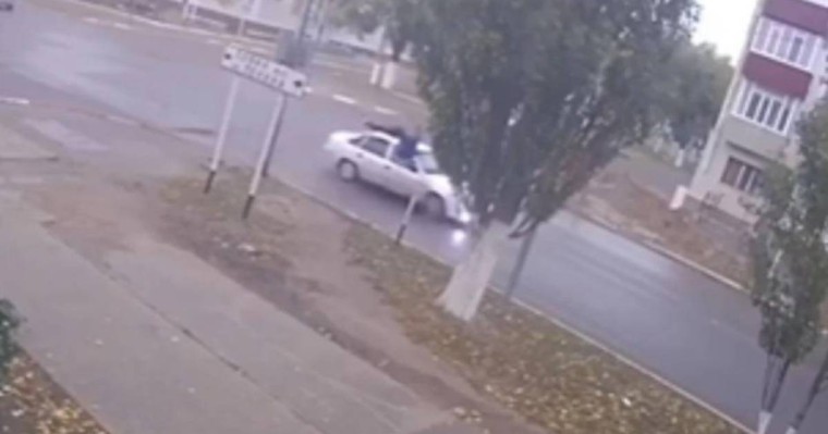 "Көліктің алдына жүгіріп шығады": Қазақстанда балалар арасында қауіпті ойын тарауда 