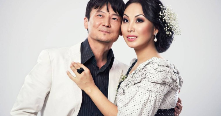 Ажырасуға барып қалып жүрміз: Қарақат Әбілдина отбасындағы жағдайды айтты