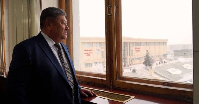 Жамбыл облысында карантин кезінде мерейтойын атап өткен әкім жазаланды