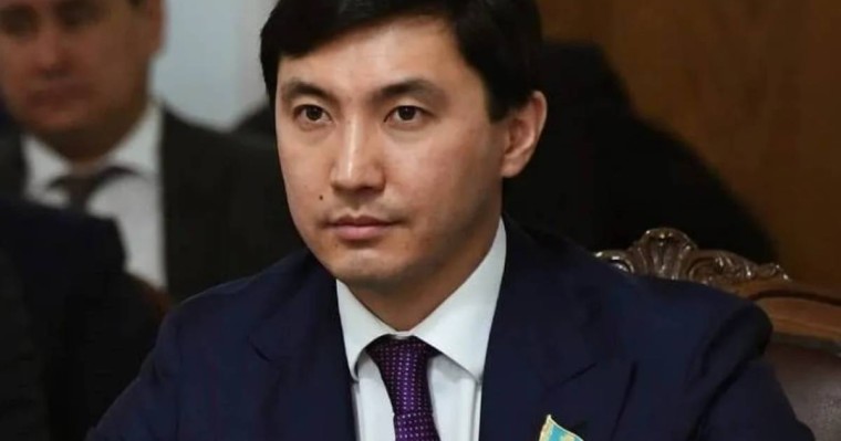 Қайрат Құдайберген депутаттық мандатынан айырылды