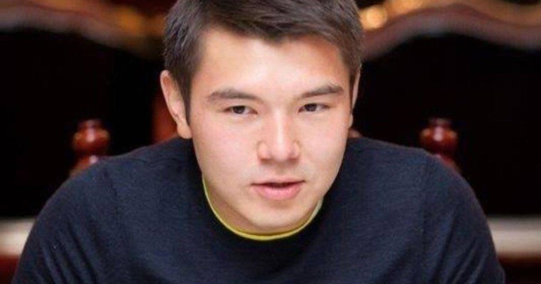 Айсұлтан Назарбаев "отбасынан қысым көргенін, Британиядан саяси баспана сұрайтынын" жазды