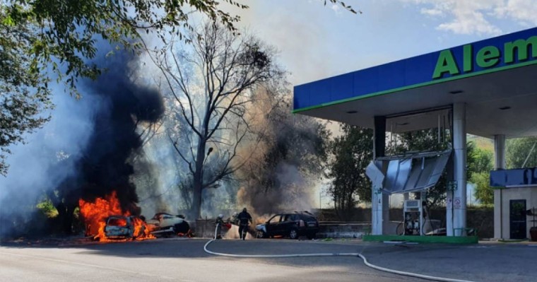 Алматы облысында жол апаты салдарынан жанармай бекеті мен екі көлік жарылып кетті