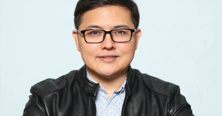 Қазақстанда алғашқы адамға коронавирусқа қарсы вакцина егілді