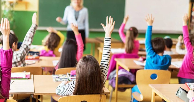 Президент мектеп қабырғасында зорлық-зомбылықтың көбейіп кеткеніне алаңдаушылық танытты