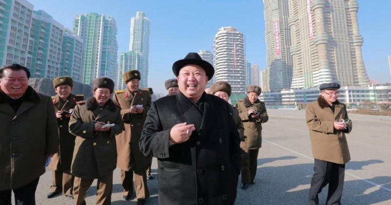 Солтүстік Кореяда ашаршылық басталып, азық-түліктің әскери қоры халыққа таратылып жатыр