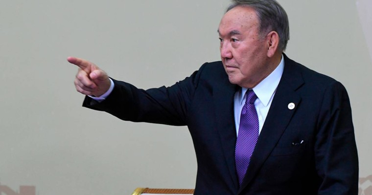 Назарбаевтың басты қылмысы – халықтан билікті тартып алды – Серік Әбдірахманов