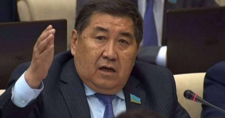 «Смайылов кабинеті дінге қатысты күрделі жағдайды біле ме?» - Ермұрат Бапи батыл мәлімдеме жасады